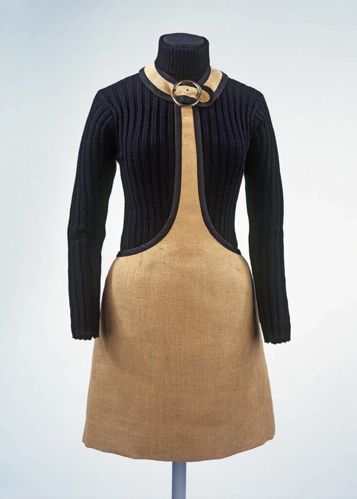 חצאית מיני עם "עניבה" וסריג בעיצוב קוואנט, 1965