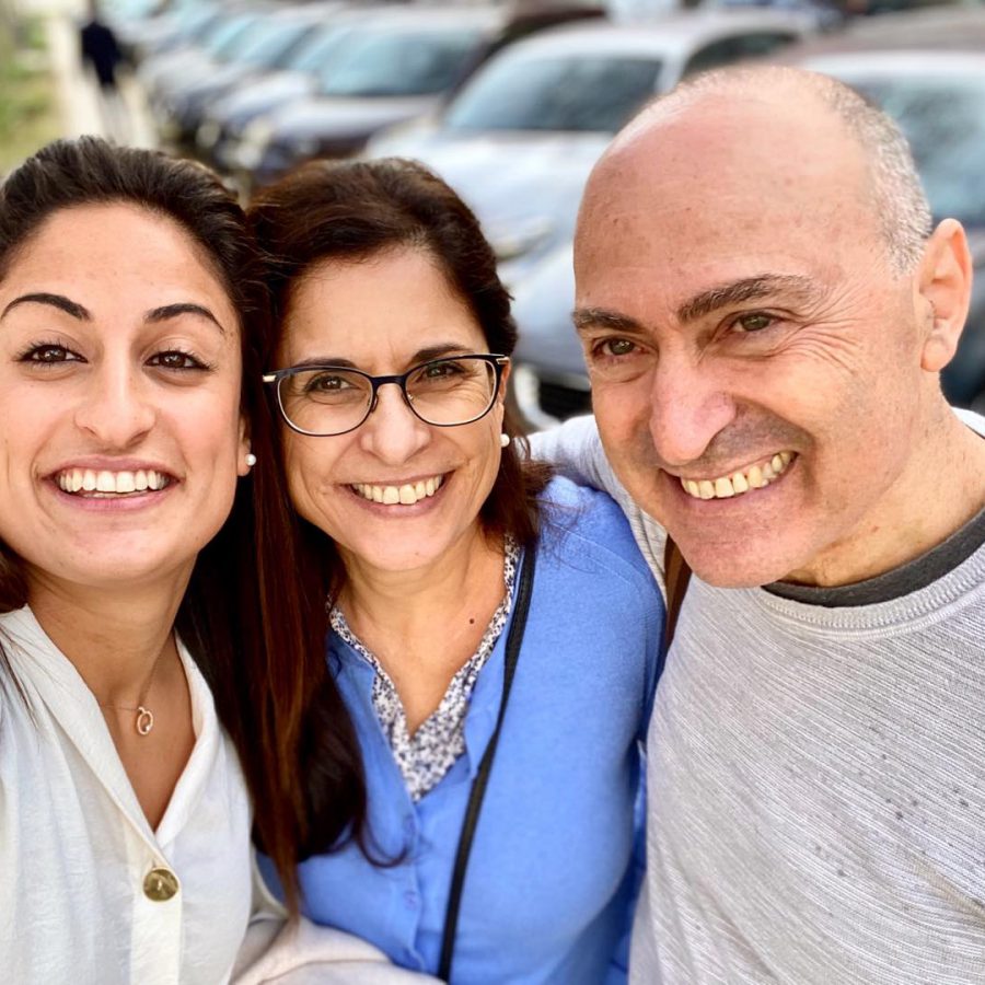 1ירדן ג'רבי עם אמה ואביה
